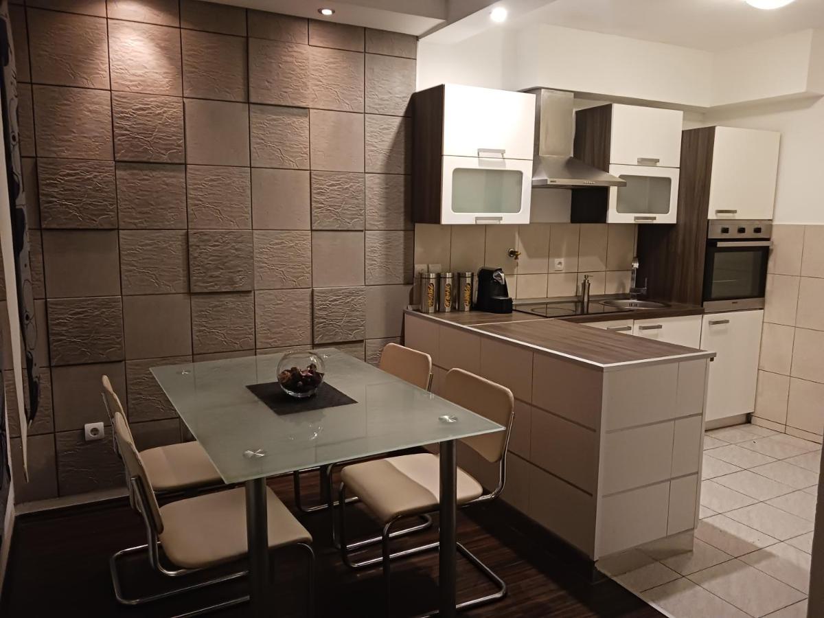 Familyhouse Apartamento PUY Exterior foto